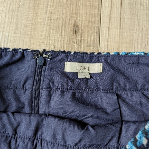 LOFT Blue Tweed Mini Skirt size 2 - Picture 2 of 3